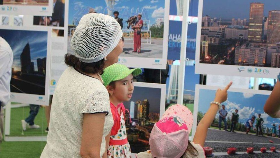 Выставка "Астана в объективе иностранных фотографов" открылась в столице