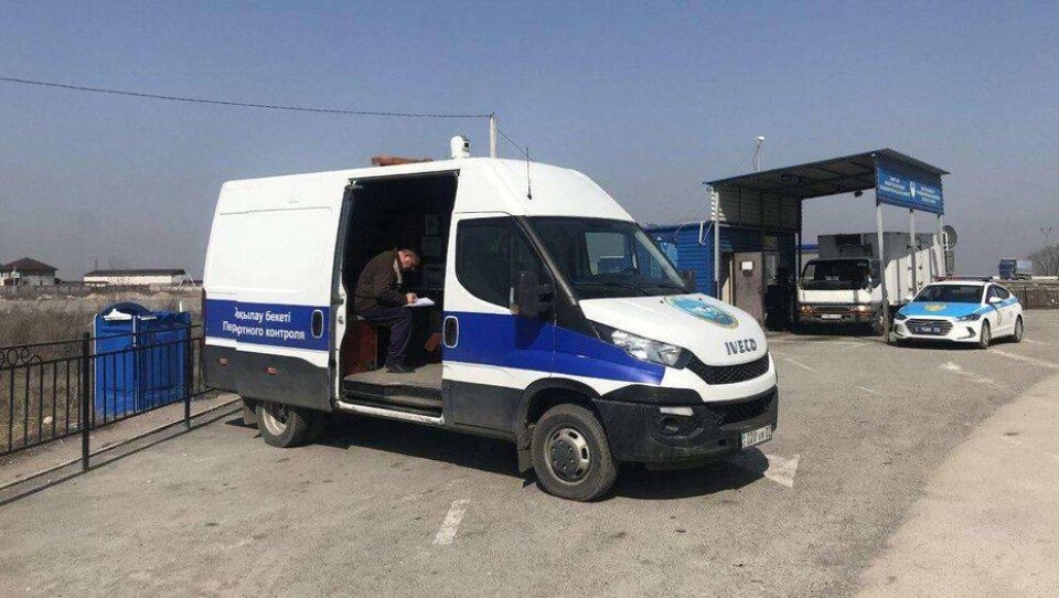 В Казахстане отменят бумажные разрешения на постах транспортного контроля с 15 апреля