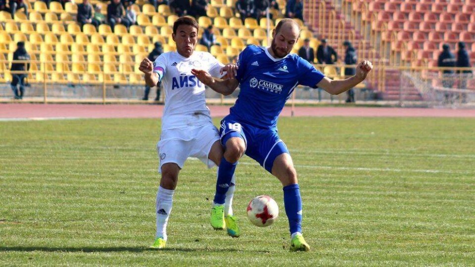 Футболисты "Астаны" после успеха в Лиге чемпионов вырвали победу у "Ордабасы"