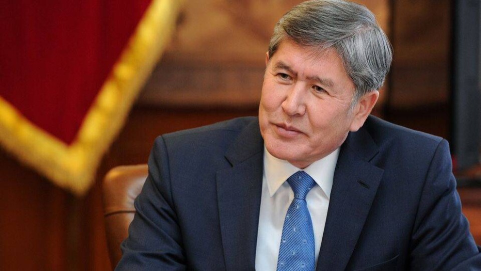 Президент Атамбаев шуткой ответил на языковой скандал в стране