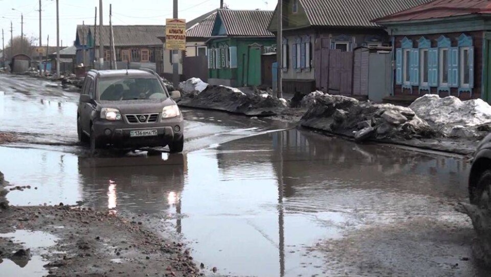 Пострадавшие от паводка жители СКО всё ещё не могут вернуться в свои дома