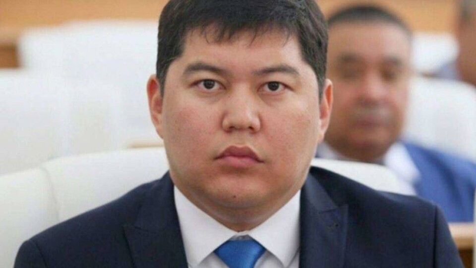 "Аким Тумабаев был пьян за рулём". За эти слова полицейский заплатит 100 тысяч тенге