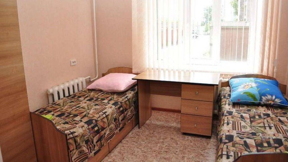 Здание бывшего бизнес-центра реконструировали под студенческое общежитие в Актау