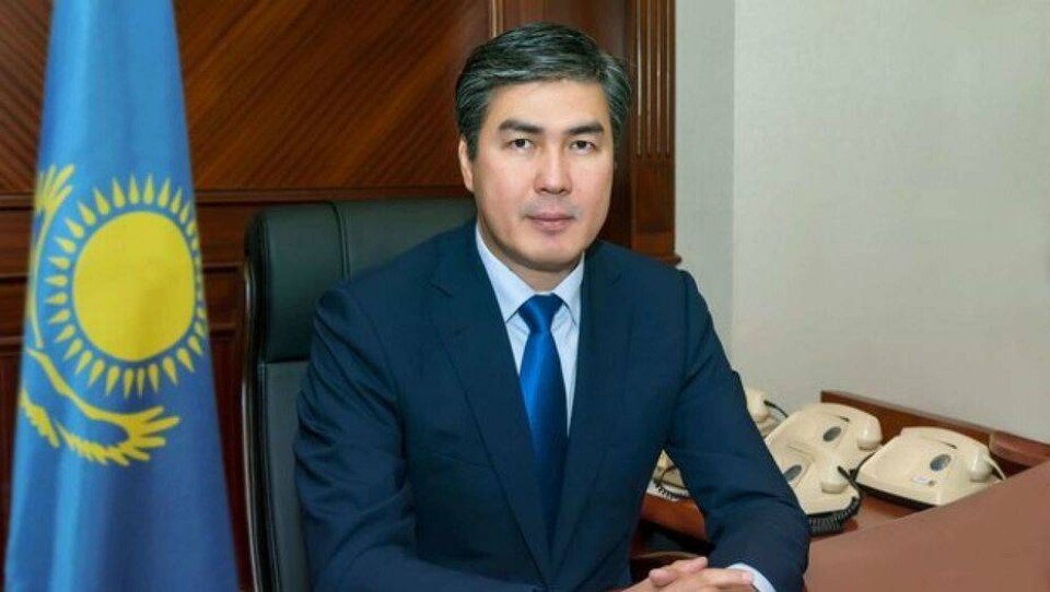 Исекешев выступил с лекцией о необходимости преобразовывать госслужбу