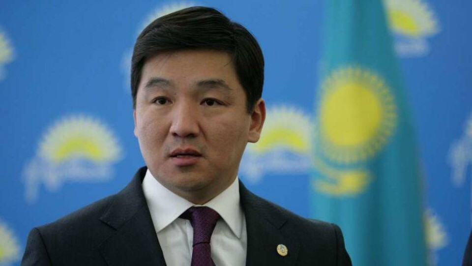 Бауыржан Байбек поручил оказать поддержку семьям погибших при крушении самолёта Ан-28