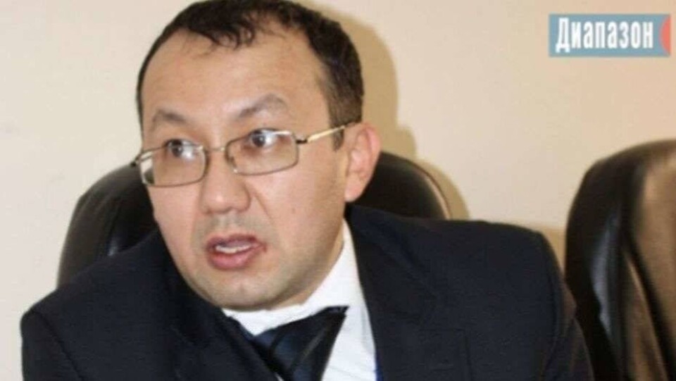 Оскандалившийся на взятке чиновник из Актобе ушёл с новой должности через три дня