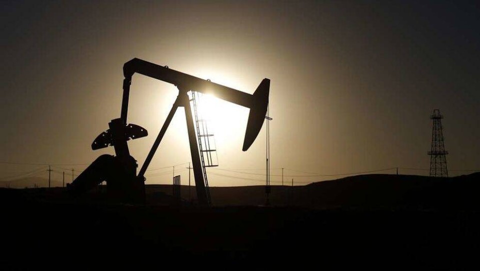 Цены на нефть Brent обрушились на 30%. Падение уступает только обвалу 1991 года