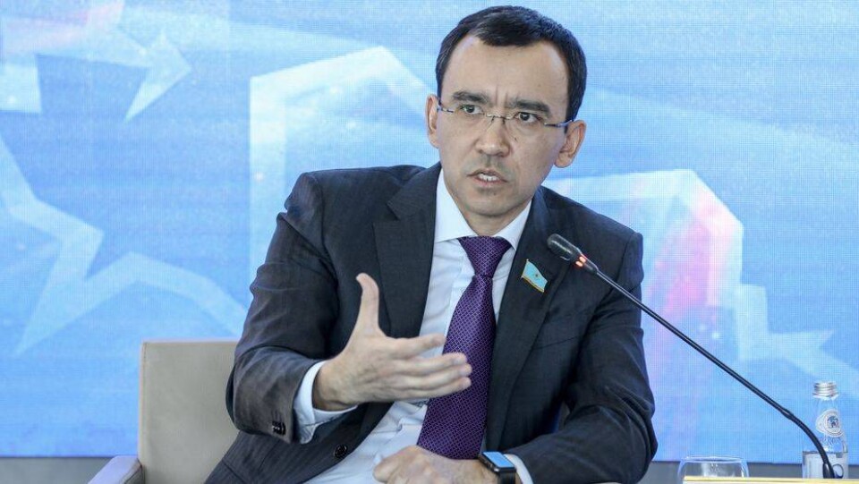 Маулен Ашимбаев: не нужно превращать переход на латиницу в кампанейщину