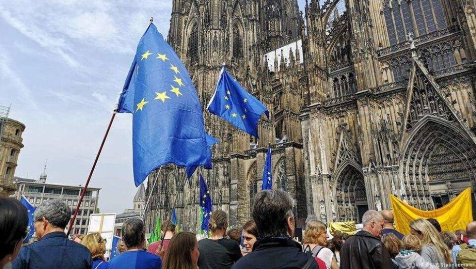 В Европе прошли многотысячные акции протеста против национализма
