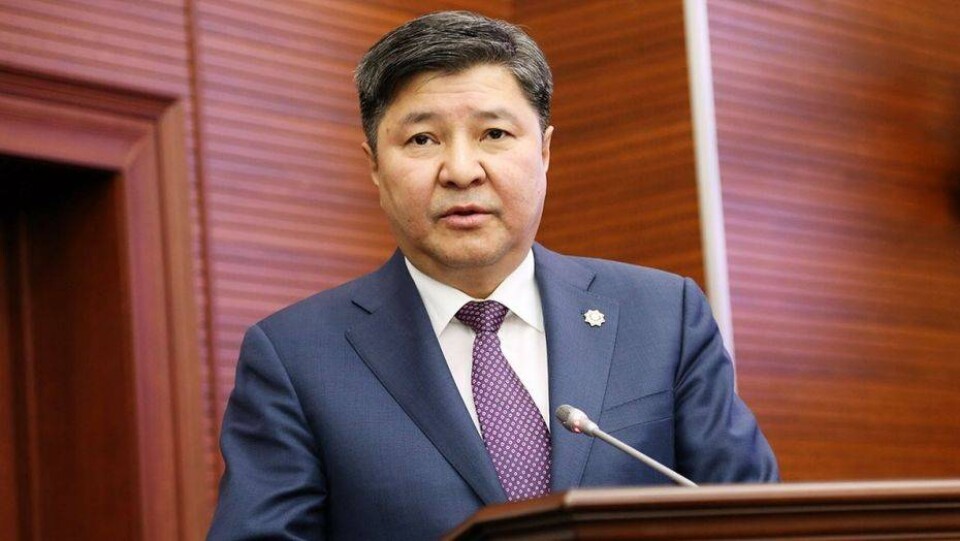Полицейских брать взятки вынуждает руководство – Жакип Асанов
