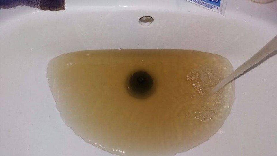 Кокшетауцы несколько дней вынуждены пить мутную воду