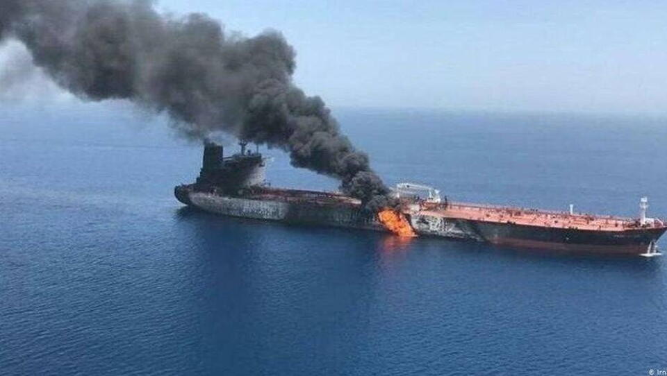 Цены на нефть выросли после взрыва на иранском танкере в Красном море
