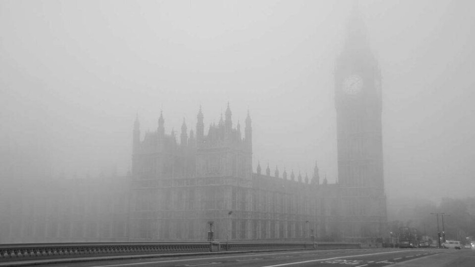Великобритания к 2035 году выведет из эксплуатации дизельные и бензиновые двигатели