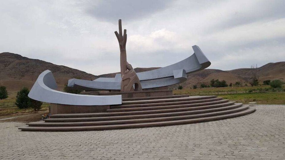 Памятник жертвам кызылагашского наводнения в Алматинской области привели в порядок
