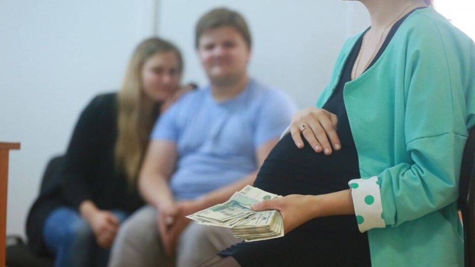 Не может родить законная супруга – возьми жену, способную зачать, наставляет ДУМК