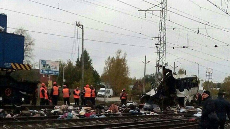 Трагедия под Владимиром: пассажир поезда рассказал о первых минутах после столкновения