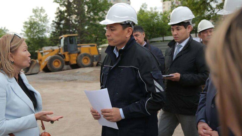 Кульгинов пообещал еженедельно посещать проблемные МЖК в Нур-Султане