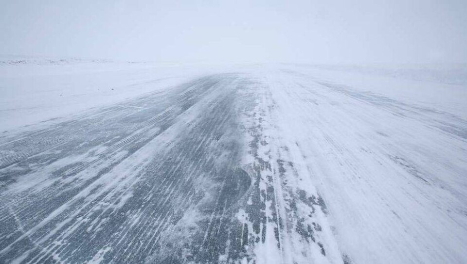 Все трассы из Нур-Султана остаются закрытыми из-за погодных условий