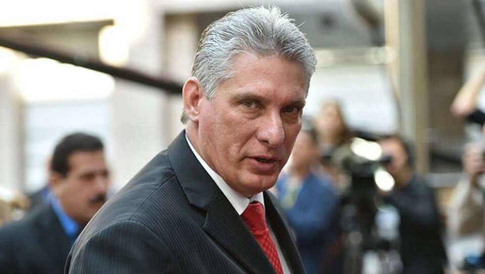 Кубу впервые за 59 лет возглавит не член семьи Кастро