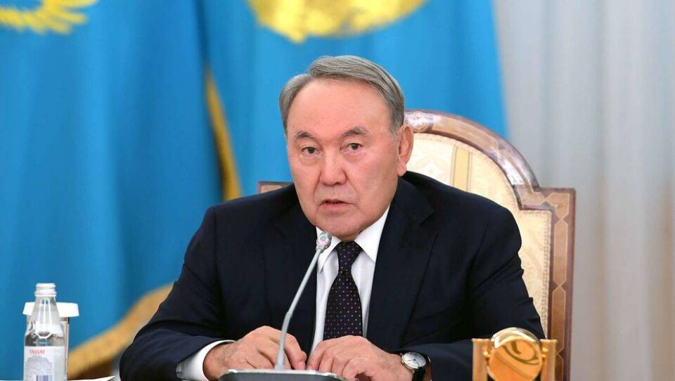 Назарбаев на Совбезе: Если доходы населения не повышаются, то Правительство не справляется
