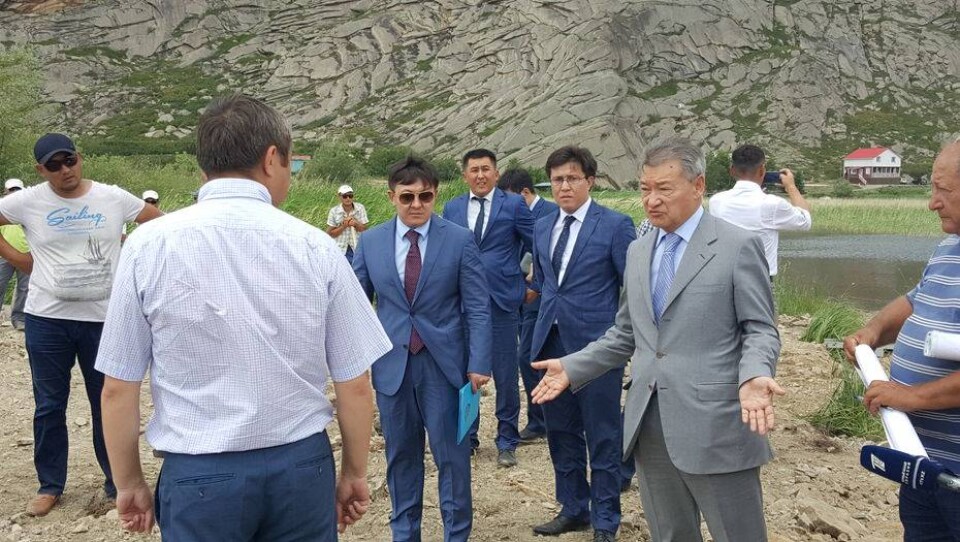 Глава ВКО поселил провинившегося районного акима в палатку 