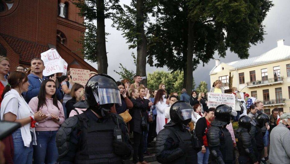 В Беларуси продолжаются акции протеста. Путин заявил, что готов направить в страну российских силовиков 
