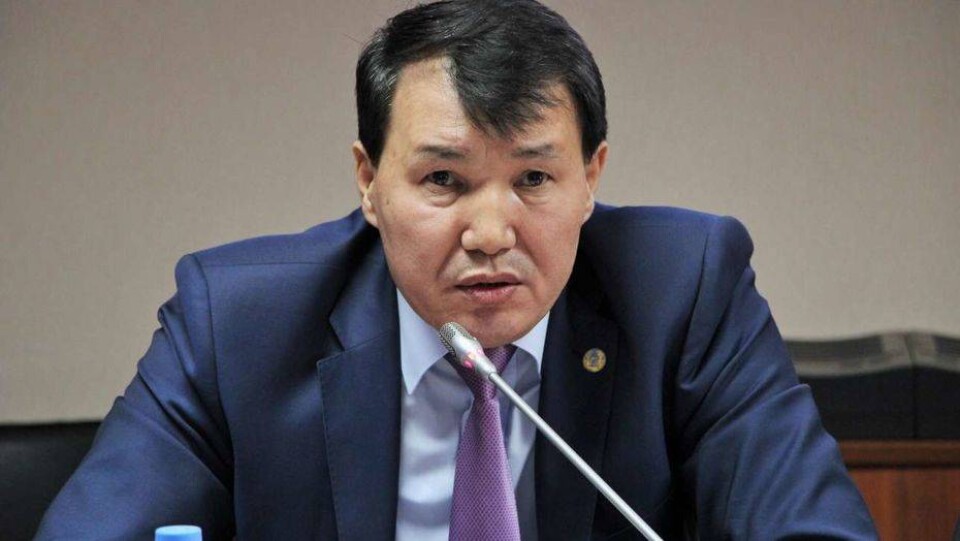 Шпекбаев об оказании госуслуг в Алматы: "Это неуважение к людям"