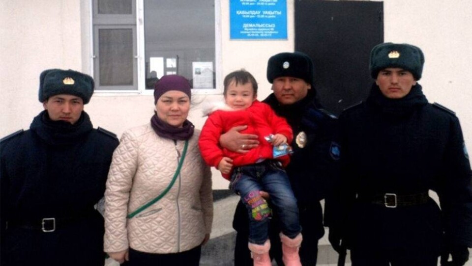 Трёхлетнюю девочку, потерявшуюся в Мангистау, за считанные минуты отыскали нацгвардейцы 