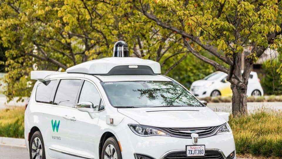 США первые в мире решили испытать беспилотный автомобиль без резервного водителя