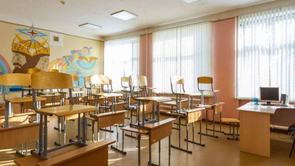 В Туркестанской области директоров школ отстранили от найма техперсонала