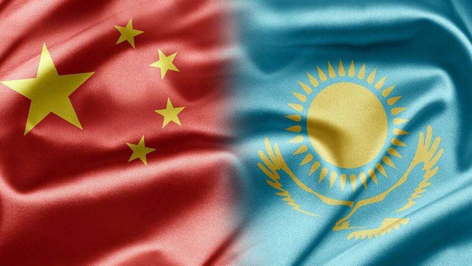 Партийное руководство Китая пообещало решить проблемы этнических казахов
