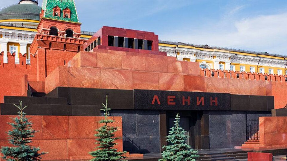 В РПЦ заявили, что тело Ленина нужно было вынести из Мавзолея ещё в 1991 году