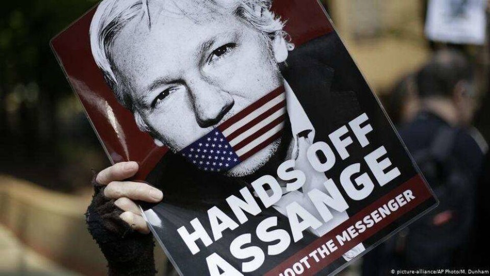 США официально вручили Великобритании запрос об экстрадиции Ассанжа