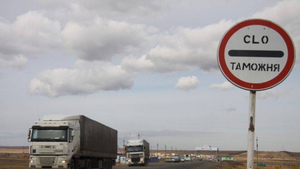 В ЗКО на границе с Россией образовались километровые пробки