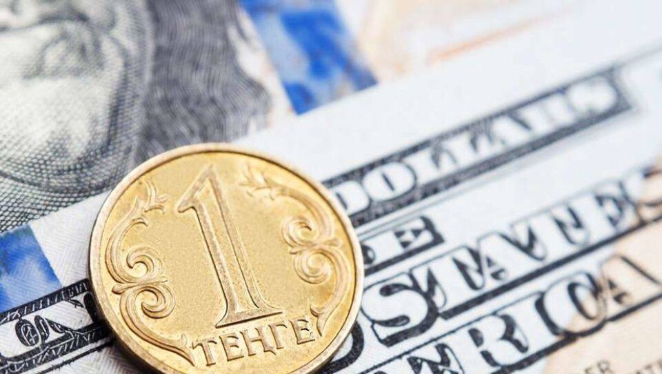 Курс доллара на бирже превысил 390 тенге