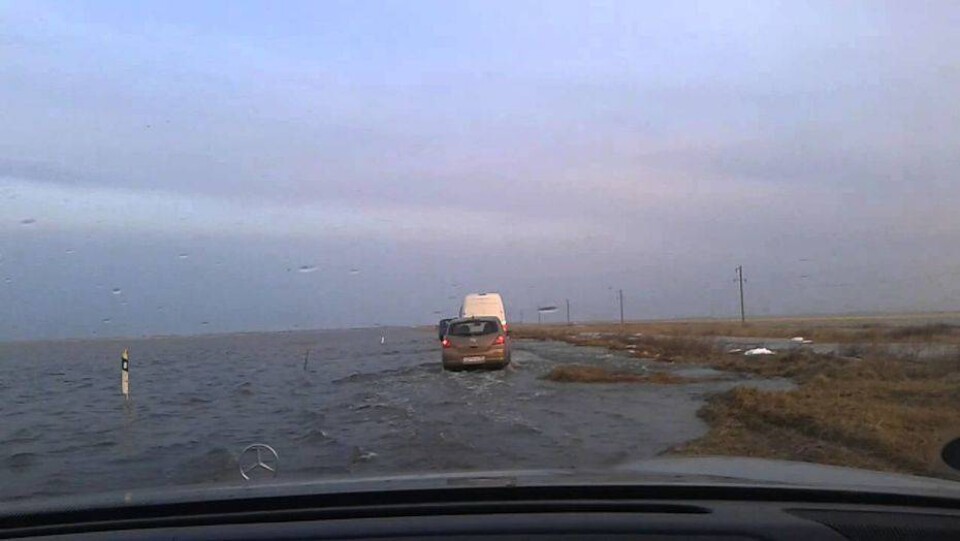 Движение поездов после размыва путей восстановили в Павлодарской области