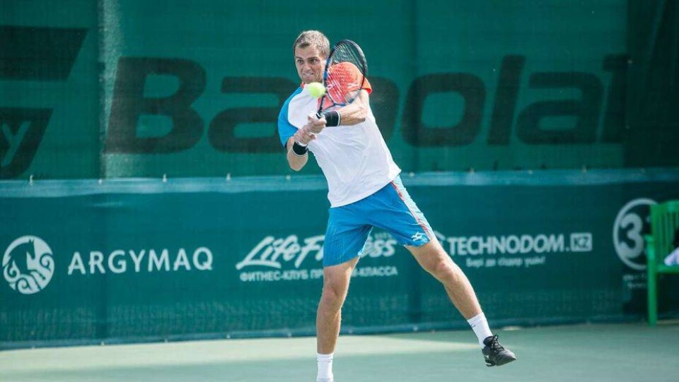 Теннисист Александр Недовесов выиграл второй матч на турнире серии ATP Challenger