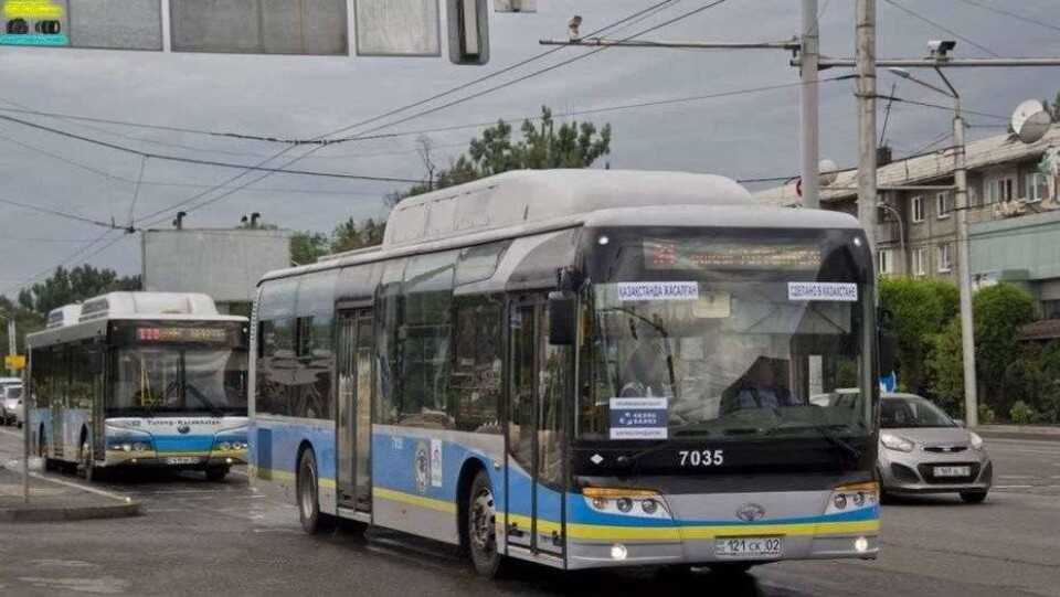 В Алматы наказан замглавы транспортного управления за перебои с автобусами в морозы