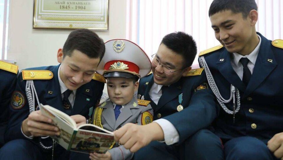 Минобороны РК исполнило желание 6-летнего мальчика, мечтавшего увидеть военную технику