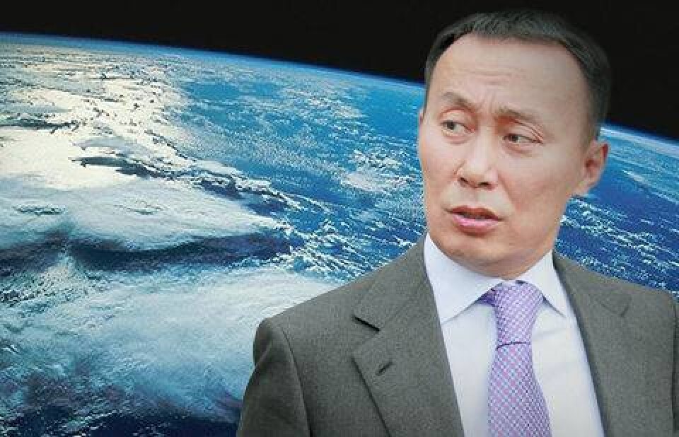 Коллаж informburo.kz