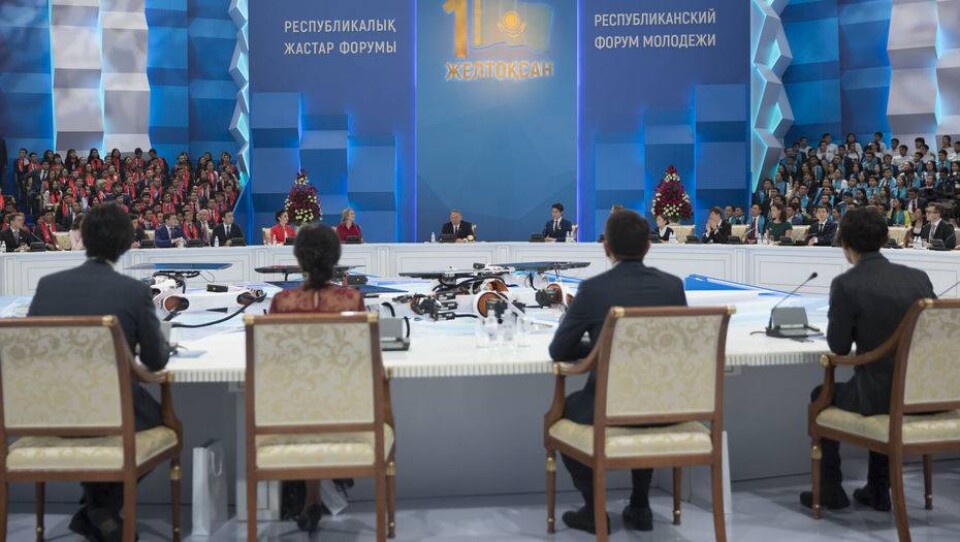Нурсултан Назарбаев сравнил юного казахстанского айтишника с Биллом Гейтсом