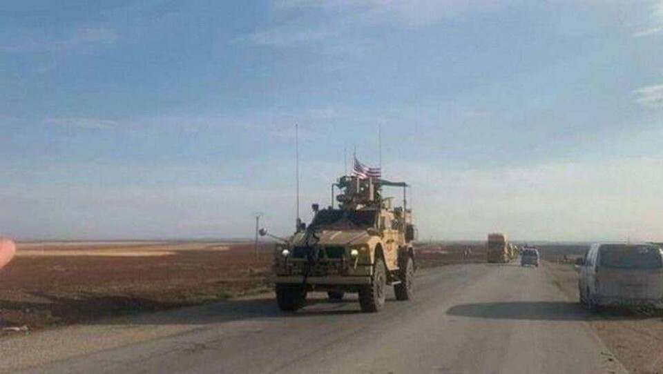Военные США уничтожили одну из своих баз, покидая Сирию