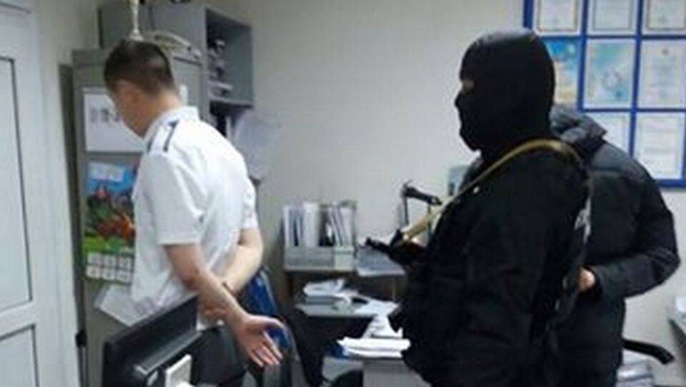 Спецоперацию по задержанию таможенников-взяточников провели в Костанае