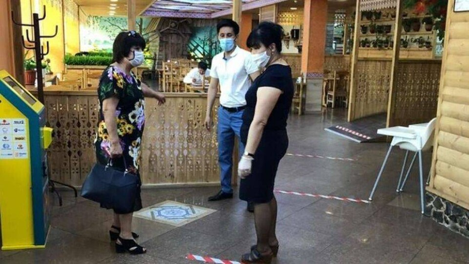 В Нур-Султане за один день закрыли более 70 объектов из-за несоблюдения санитарных норм