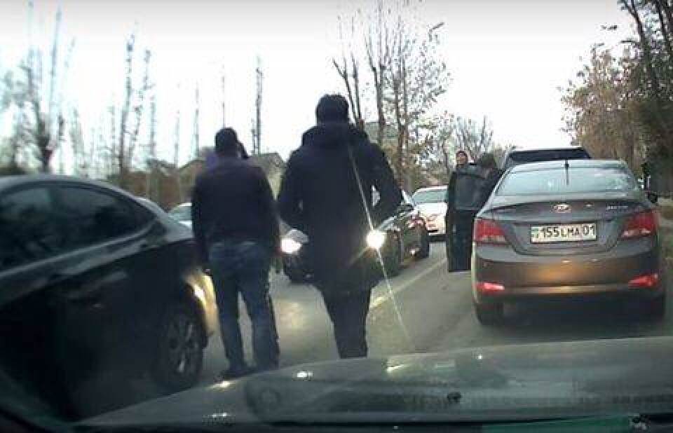 Водитель Hyundai Accent попал в ДТП, засмотревшись на ДТП с другим Hyundai Accent в Астане
