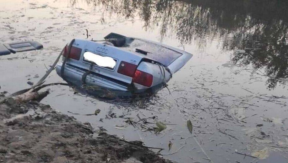 В ЗКО трое маленьких детей погибли в утонувшем автомобиле