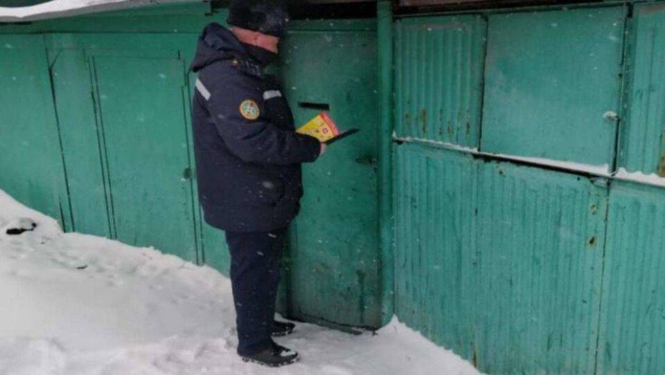 Сотрудники ДЧС Астаны после гибели детей обошли частный сектор: жильцы их не впускают