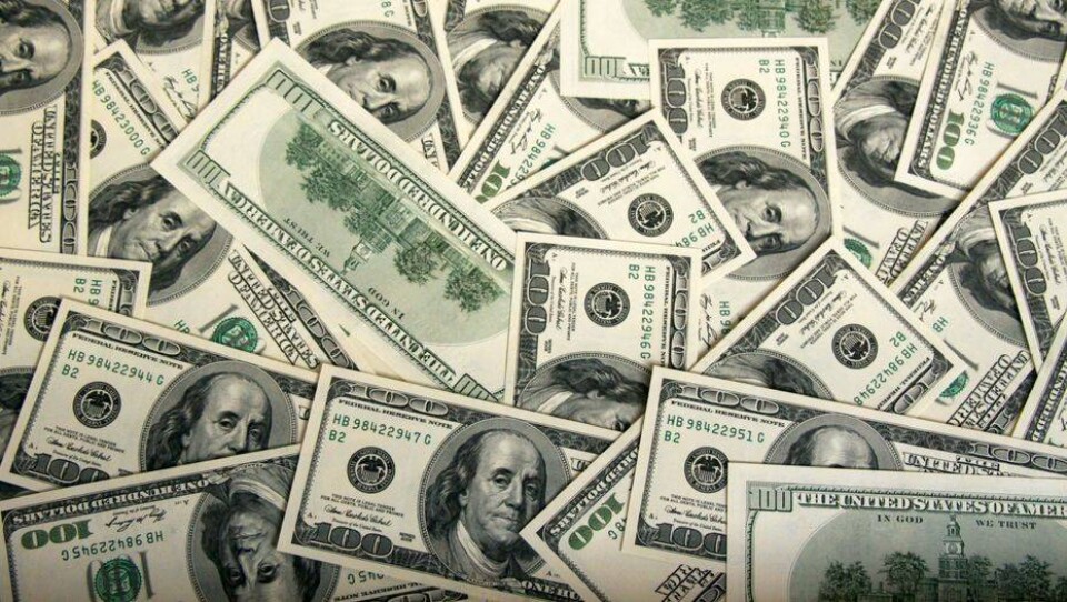 Почти на три тенге подорожал доллар на бирже 