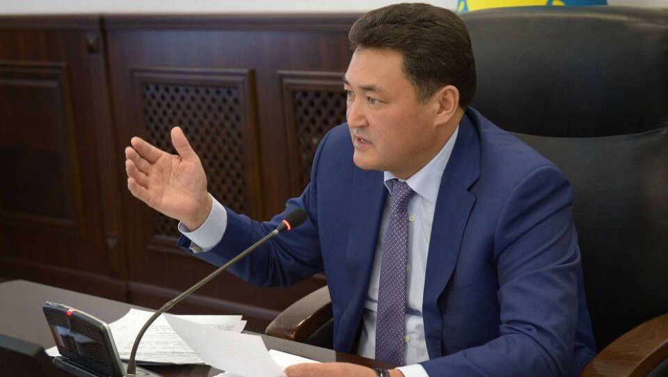 Булат Бакауов раскритиковал директоров школ, отговаривающих детей сдавать ЕНТ