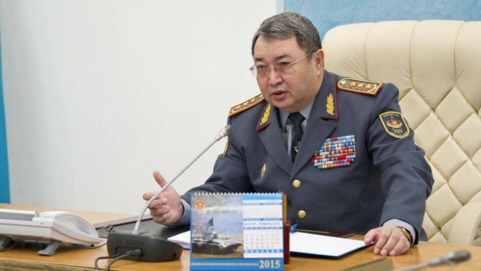 Министр обороны попросил акимов не выделять землю рядом со складами боеприпасов 